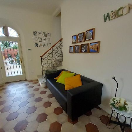 B&B Villino Luschi Pisa Centro Eksteriør billede